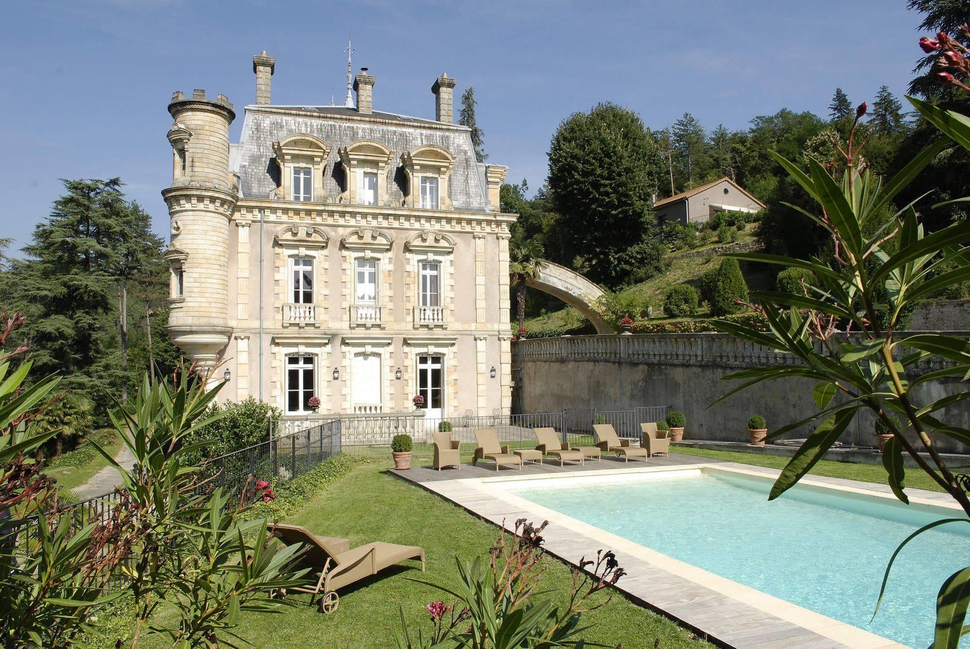 Chateau Clement - Teritoria วาล-เลส์-แบ็งส์ ภายนอก รูปภาพ